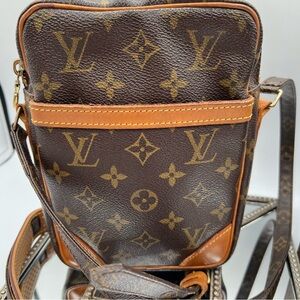 Louis Vuitton Authentic Vintage Danube Crossbody (2001)